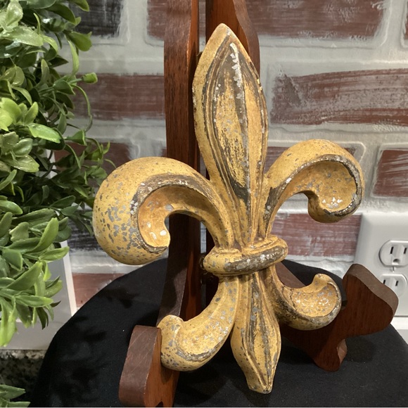 🟡 Vintage - Solid Metal - Aluminum or Pewter - Fleur-de-lis Symbol - Saints Fans - Picture 3 of 12